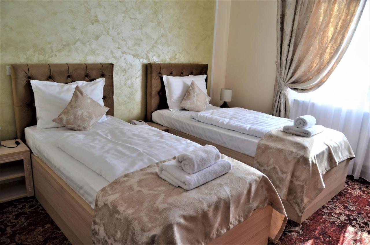 Pensiunea Romeo Resort Focşani Exteriér fotografie